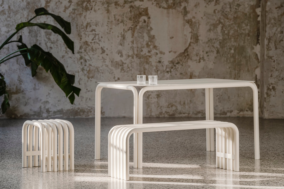 From intimate dinners to lavish feasts, modern dining room inspiration is just a few clicks away. Browse round & rectangular tables, benches, chairs, bar trolleys, and bar stools for japandi or minimalist spaces. Suitable for small and spacious homes.