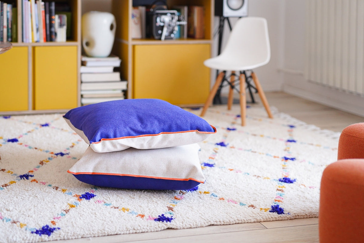 Step into comfort and explore living room ideas for small, cozy, and aesthetic spaces. Discover modern designs including coffee tables, poufs, stools, side tables, sofas, armchairs, ottomans, TV stands, sideboards, and more. Colorful, japandi, or minimal.