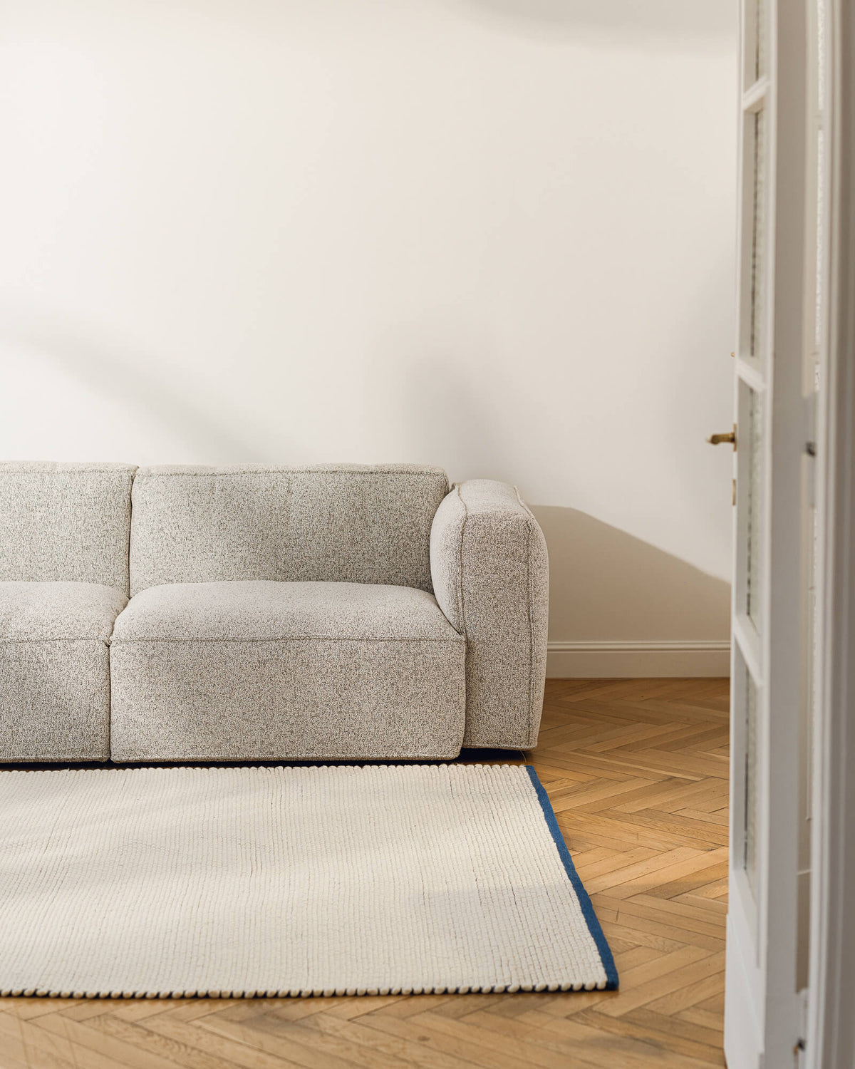 Lobi 4-Seater Sofa