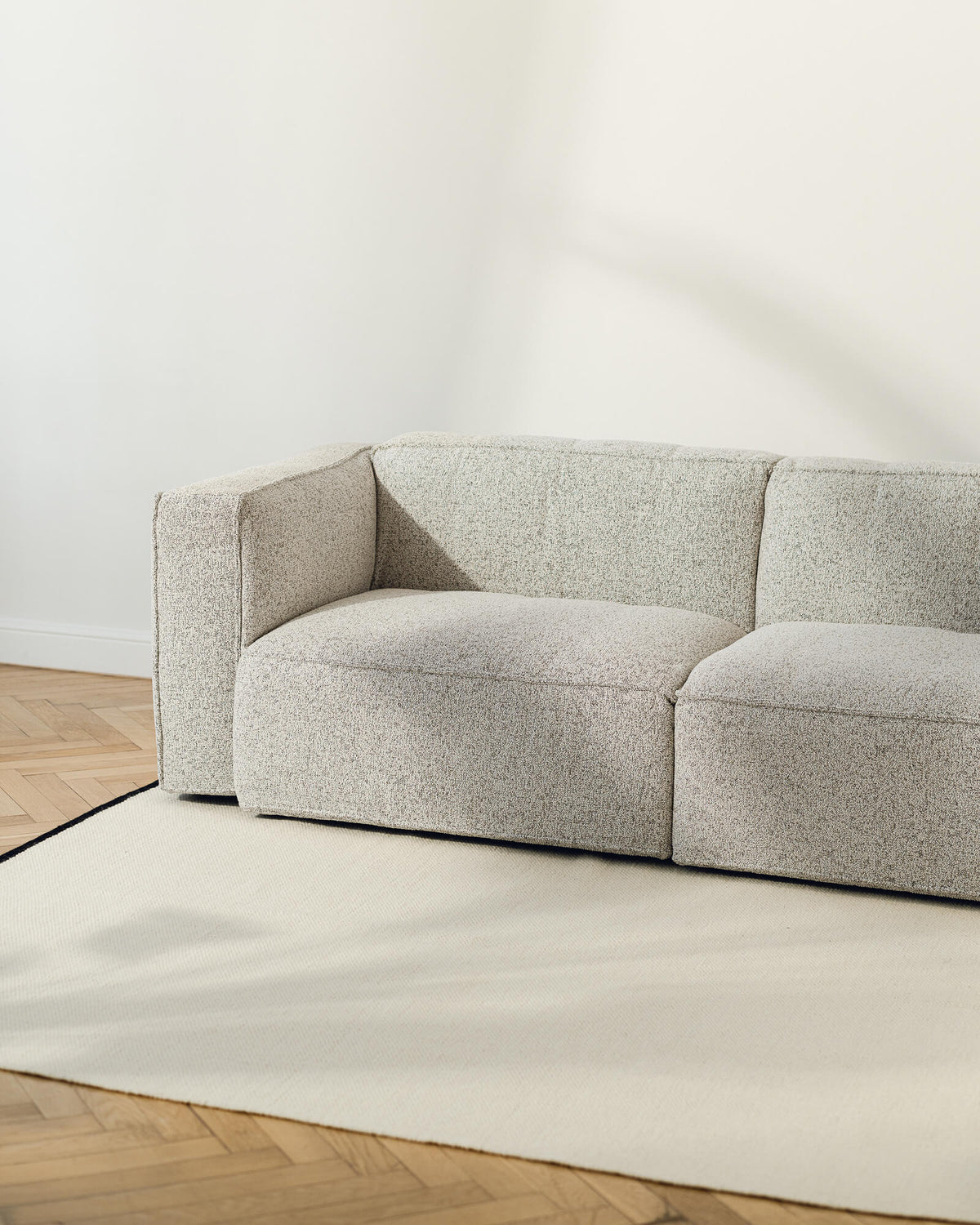 Lobi 4-Seater Corner Sofa