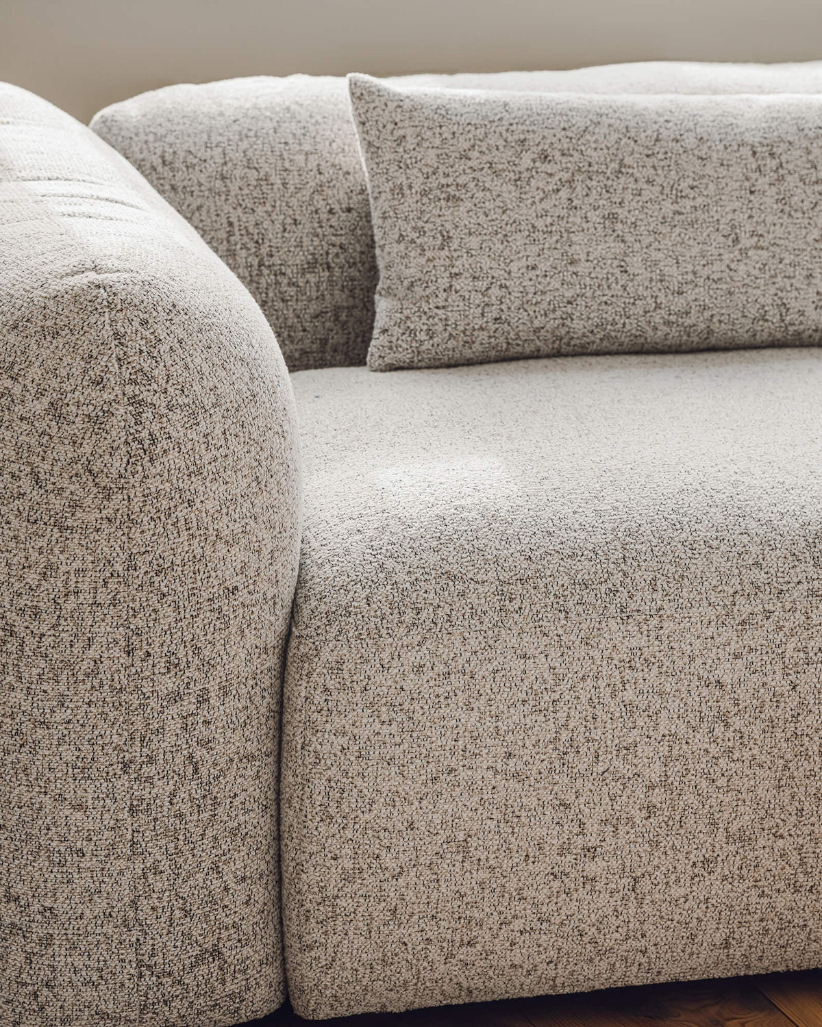 Yaro 4-Seater Sofa